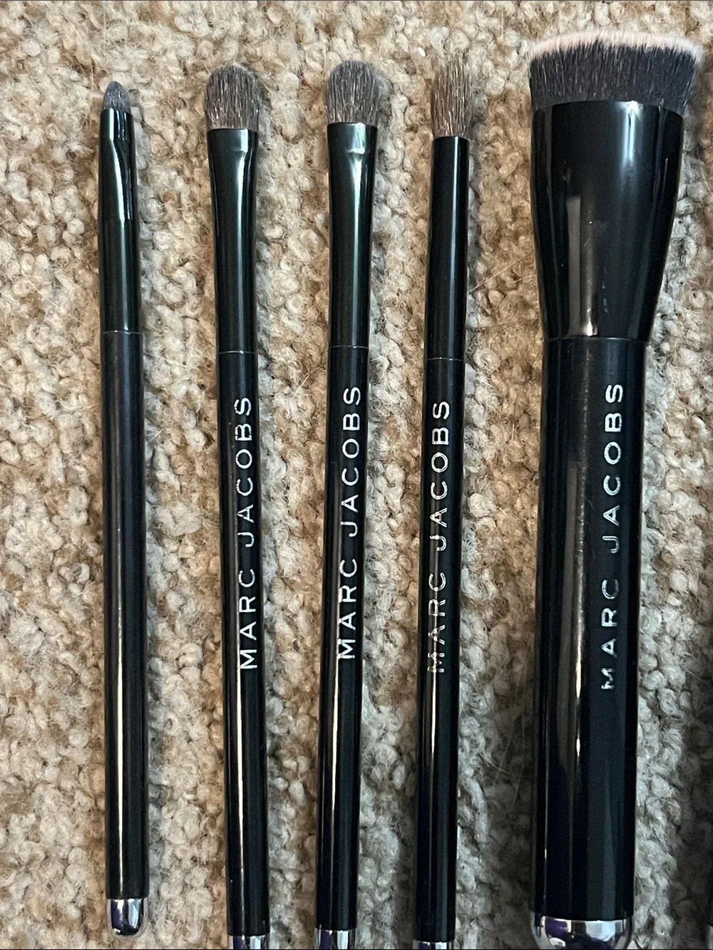 ❤️ MARC JACOBS Huge Lot of 8 Face & Eyeshadow Makeup Brushes DISCONTINUED L👀K ❤️